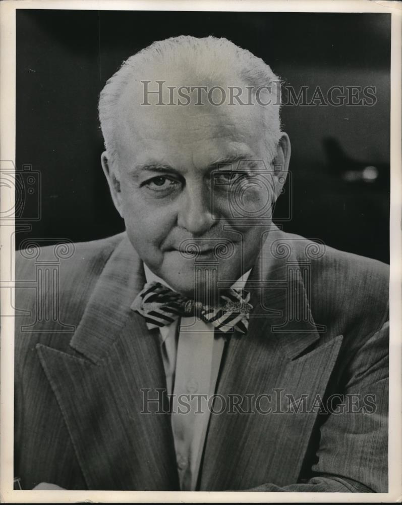 1956 Press Photo James Kindelberger Chairman Of North American Aviation Inc - Historic Images