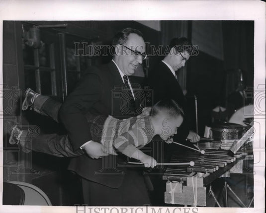 1955 Press Photo Johnny Rock Xylophonist Joseph Leavitt - Historic Images