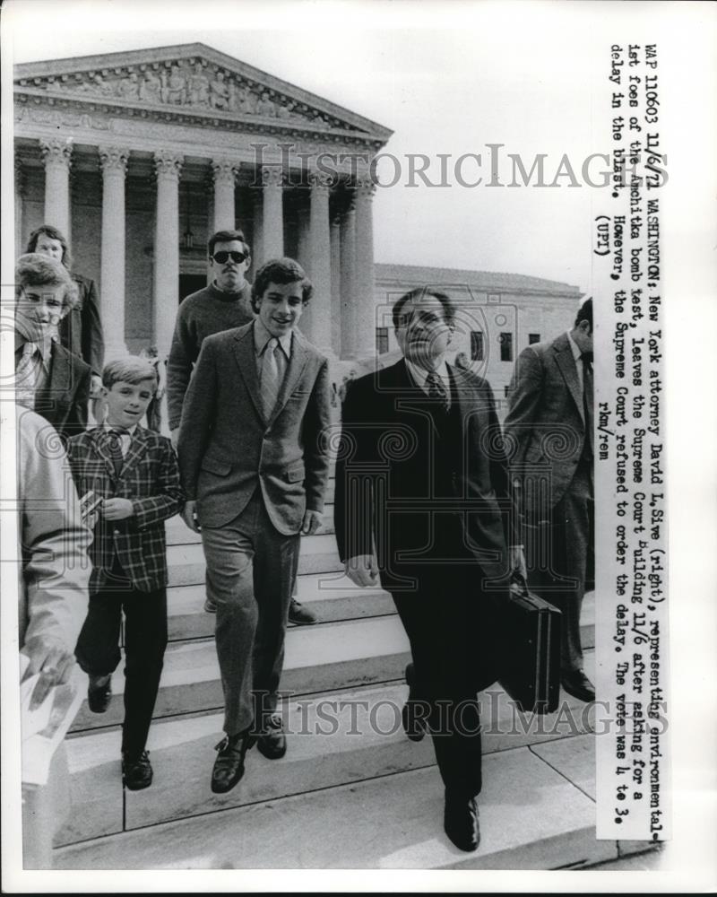 1971 Press Photo D.C&gt; NY atty David Sive at Supreme Court for envrionmentists - Historic Images