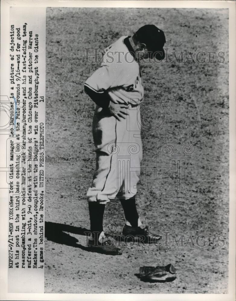 1952 Press Photo New York Giant Manager Leo Durocher at Third Base Coach - Historic Images