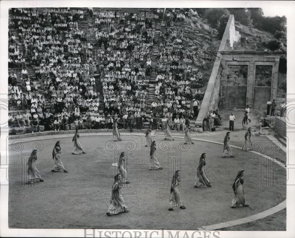 1954 Press Photo Performance at Theater of Epidaurus in Greece - neb65016 - Historic Images