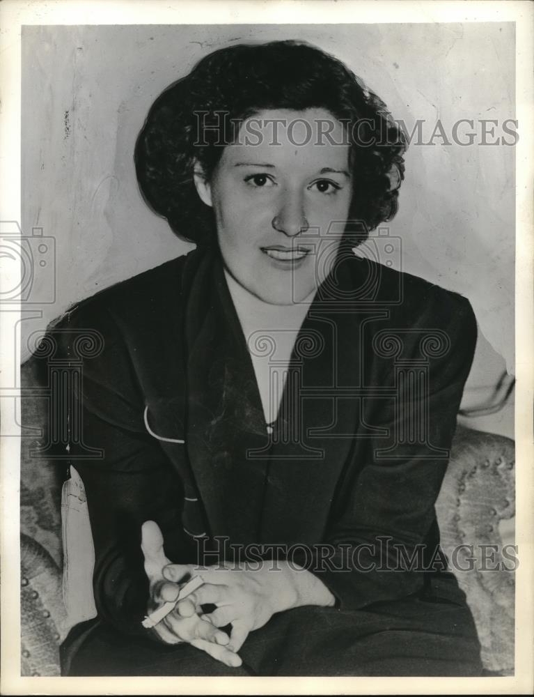 1938 Press Photo Jessie Moore Bass Fiddle Player Swing Band Kidnapping Victim - Historic Images