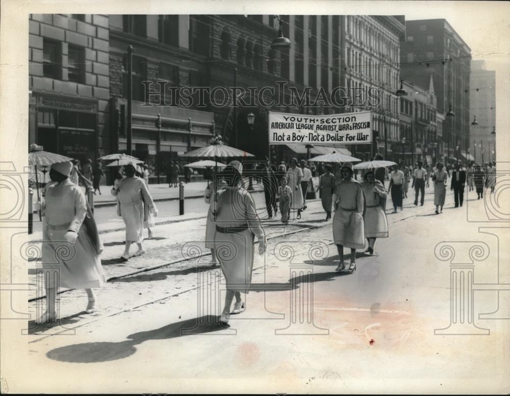 1936 Press Photo Participants of the Mathews Day Peace Parade in Cleveland, Oh - Historic Images