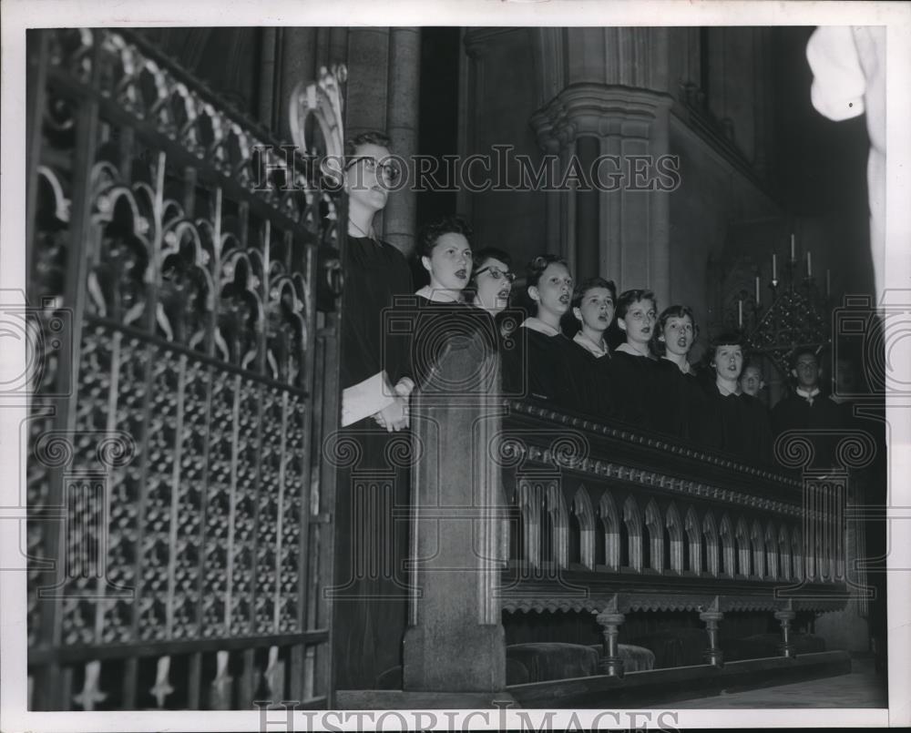 1953 Press Photo The Height Chorus at the American Cathedral in Paris, france - Historic Images