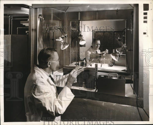 1949 Press Photo Bell Telephone Laboratories Murray Hill Installer New Jersey - Historic Images