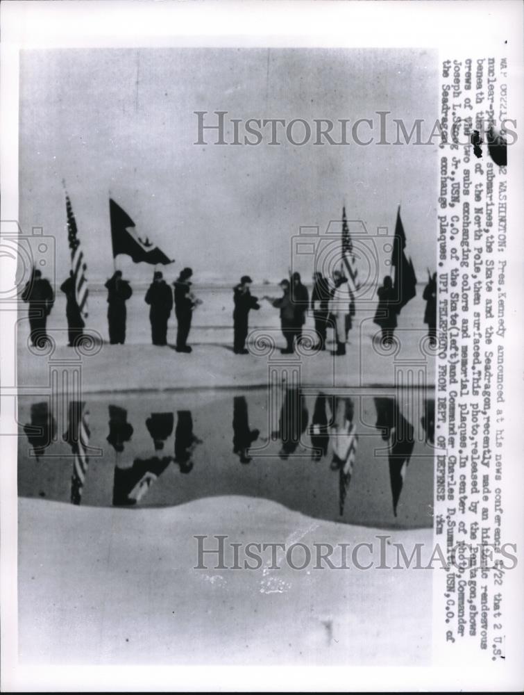 1962 Press Photo Commander Joseph Skoog Jr, USN of the Skate submarine - Historic Images