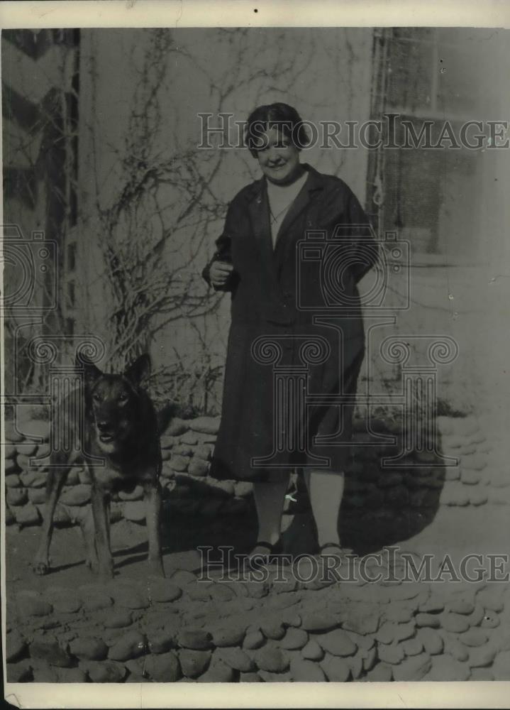 1928 Press Photo Supt.Bertha Lips charge of manslaughter/ Murder of Helen Haskew - Historic Images