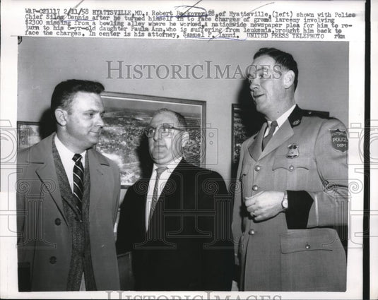 1958 Press Photo Robert Backover, larceny charges, S Dennis & atty Sam Ianni - Historic Images