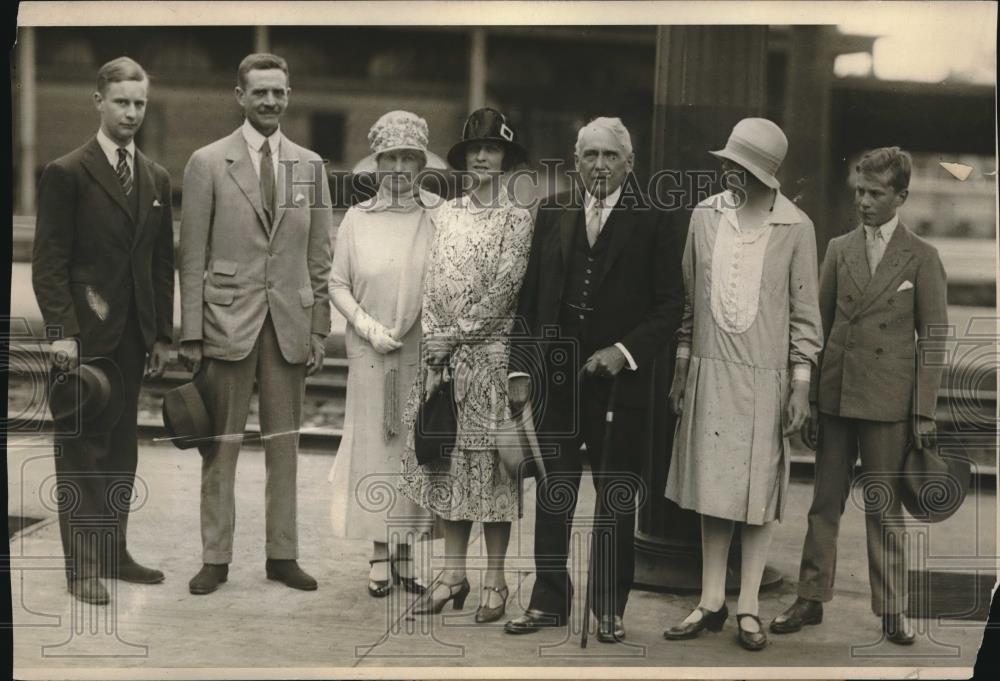1926 Press Photo Mr & Mrs Kellogg,Viscount & Viscountess & family in D.C> - Historic Images