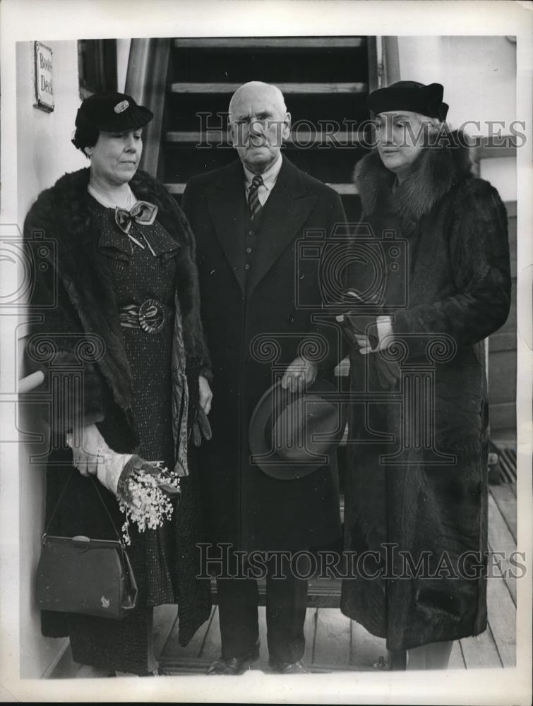 1938 Press Photo Lady Lane,Sir Wm Lane &amp; Mrs Harold Chappel arrive in NYC - Historic Images