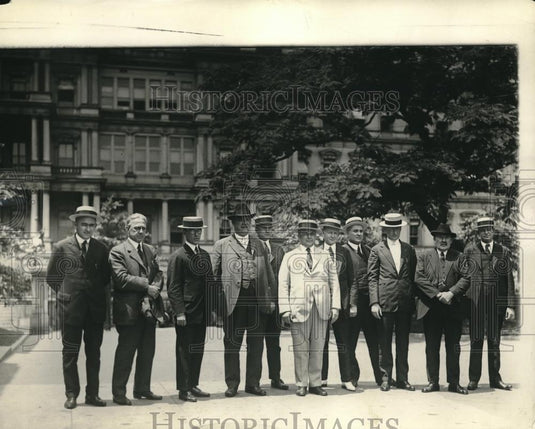 1921 Press Photo Secretary of Labor Davis w/ William Brown leader of the Marine - Historic Images