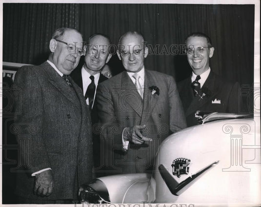 1953 Press Photo Roche Cadillac Don E Khrens Business Manager Douglas Edmonds - Historic Images