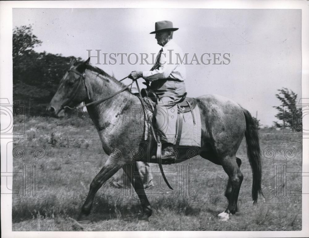 1953 Press Photo Flora, Ill J.R. Murvin on horse at Clay Co. 80 Clyb - neb64743 - Historic Images