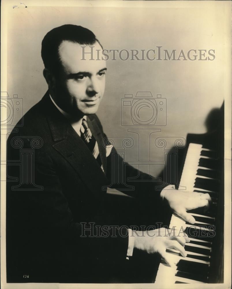 1935 Press Photo Jose Iturbi, noted Spanish Pianist - Historic Images