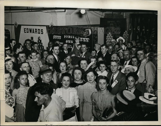 1940 Press Photo Crowd of Cleveland Attend Open House Celebration - neb60985 - Historic Images