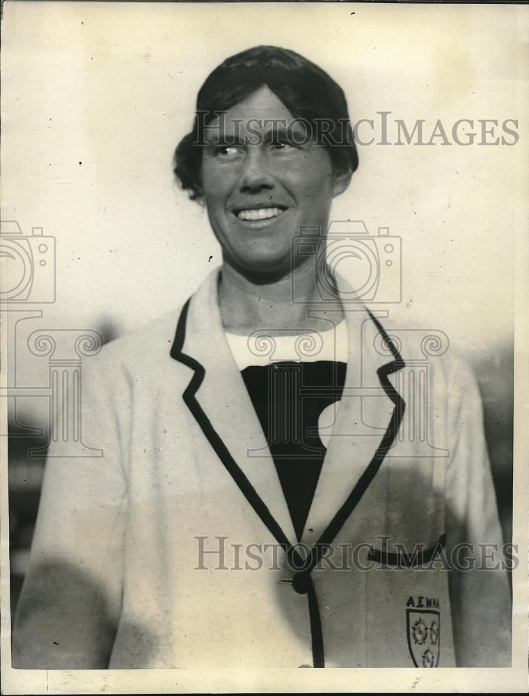 1923 Press Photo Miss Armfield, captain of the English Overseas Girls Hockey - Historic Images