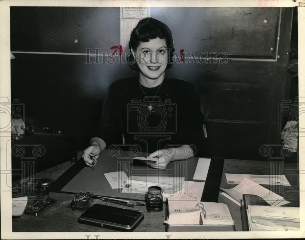 1944 Press Photo Phyllis Harris, Secretary - neb61040 - Historic Images