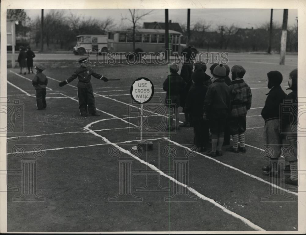 1937 Press Photo Saint Charles Elementary School Parma Illinois - Historic Images