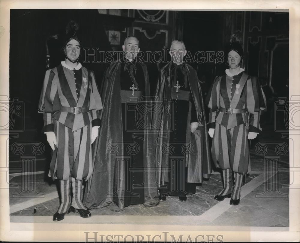 1949 Press Photo Bishop James Kearney & Bishop Walter Foery - neb65556 - Historic Images