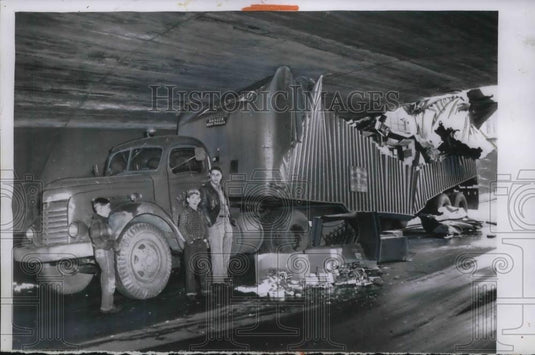 1956 Press Photo High Trailer Truck skidded to a under a Masonry viaduct. - Historic Images