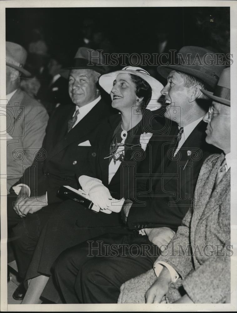 1934 Press Photo Mr &amp; Mrs Bernard Gimble w/ Gene Tunney at the Welterweight - Historic Images