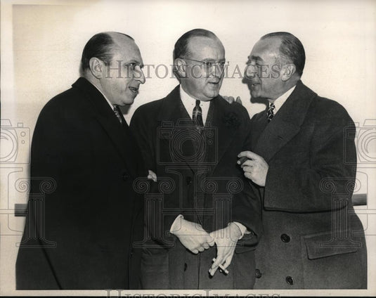 1937 Press Photo VP of Warner Pictures Sam Morris, Joe Bernhardt,HM Warner - Historic Images