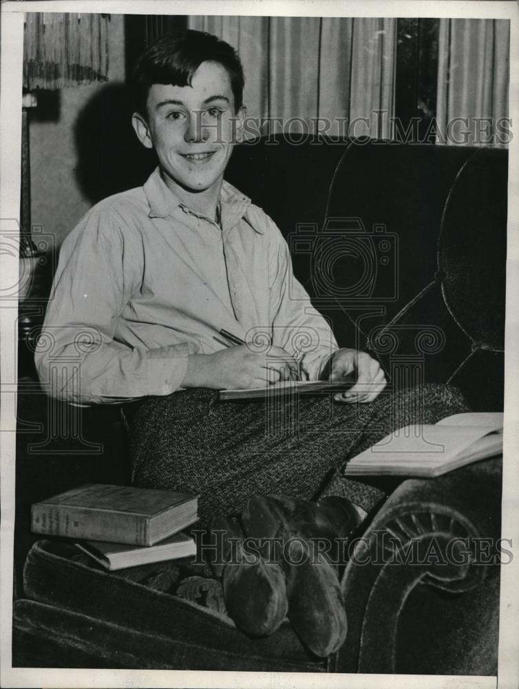 1933 Press Photo Roger Egan despite of having a bullet lodge in his brains - Historic Images