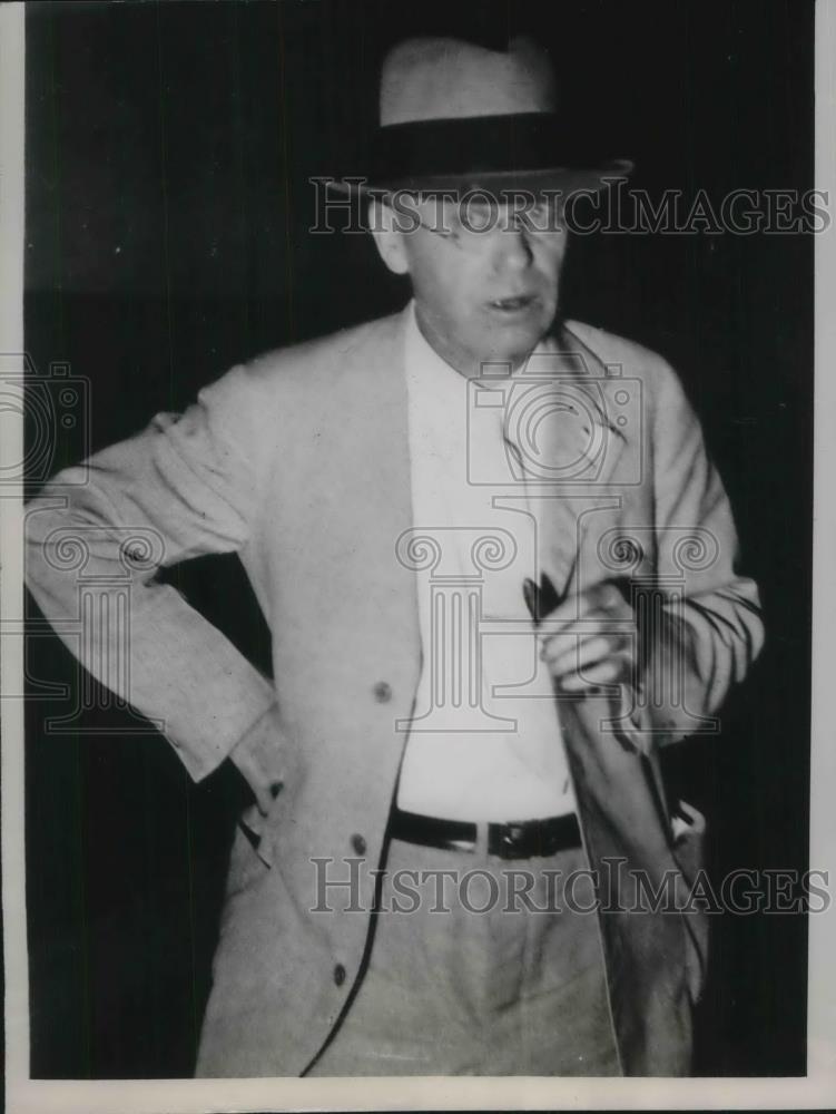 1935 Press Photo W.O.Hughes, Presiding Judge of Mrs. Muench accused kidnapper. - Historic Images