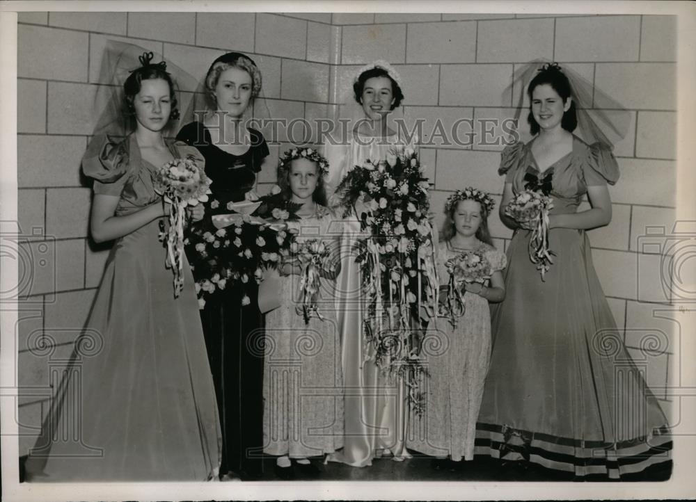 1938 Press Photo Bridesmaids in Marie Louis Weber &amp; Reginald Bryan Owen Wedding - Historic Images