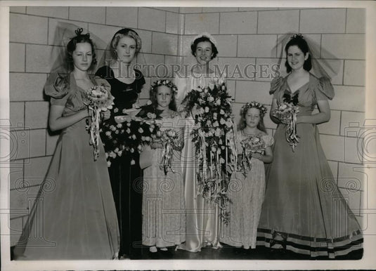 1938 Press Photo Bridesmaids in Marie Louis Weber & Reginald Bryan Owen Wedding - Historic Images