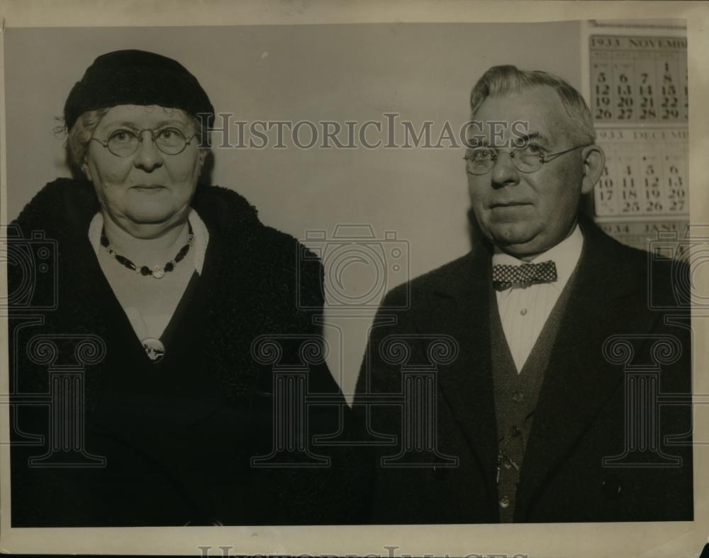 1923 Press Photo Mr &amp; Mrs Henry F. Forleit - Historic Images