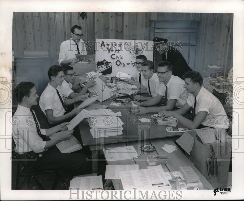 1961 Press Photo Members Of American Civic Youth Organization - Historic Images