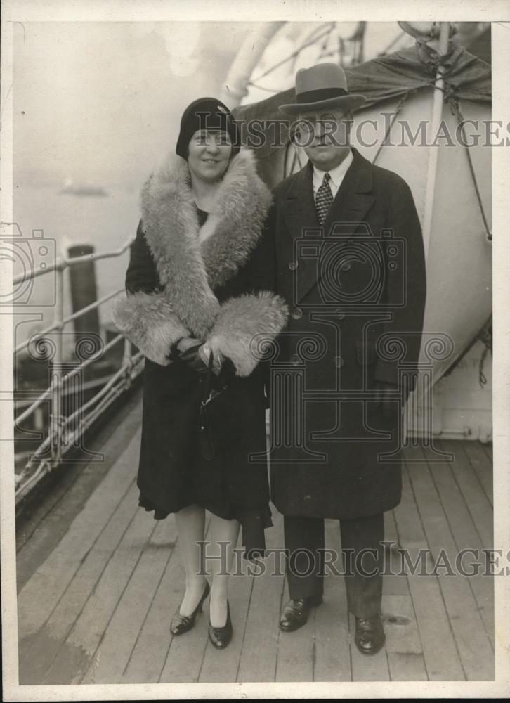 1929 Press Photo Mr Mrs George R Martin New York City World Traveller Magazine - Historic Images