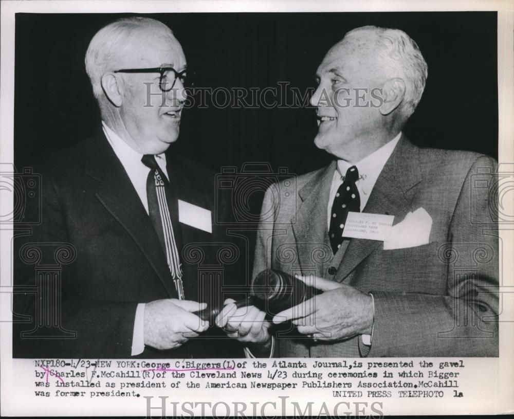 1958 Press Photo NYC, Geo Biggers , Atlanta Journal &amp; Chas McCahill of Cleve New - Historic Images