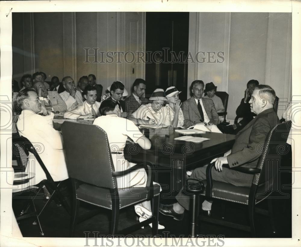 1938 Press Photo Secretary Of Interior Harold Ickes Speaking To Members Of Press - Historic Images