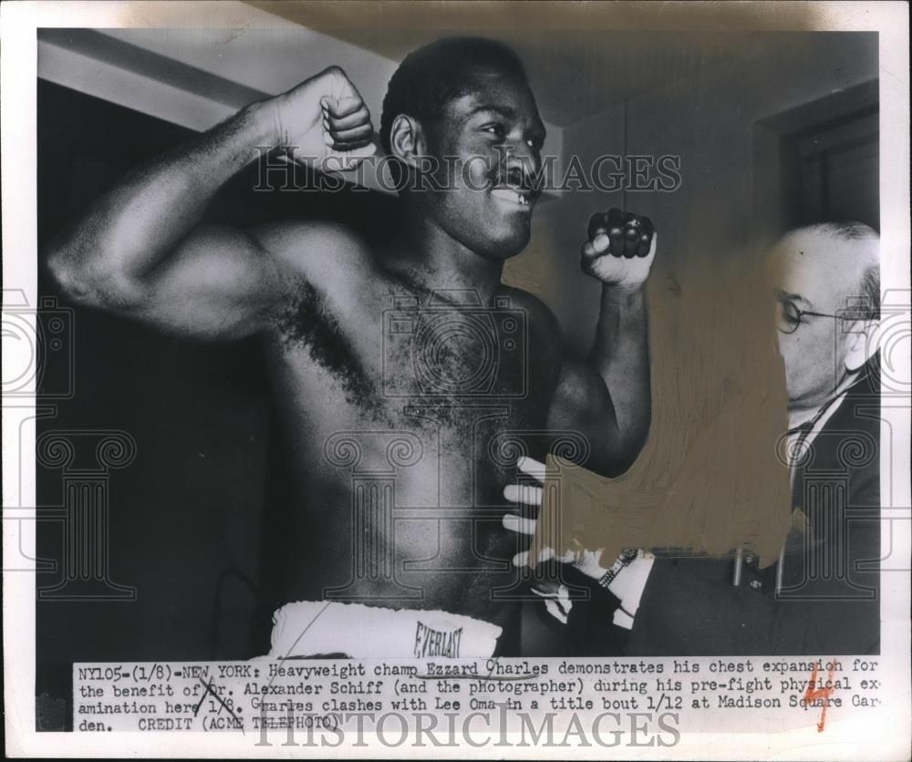 1951 Press Photo Dr. Alexander Schiff Examines Boxer Ezzard Charles, New York - Historic Images