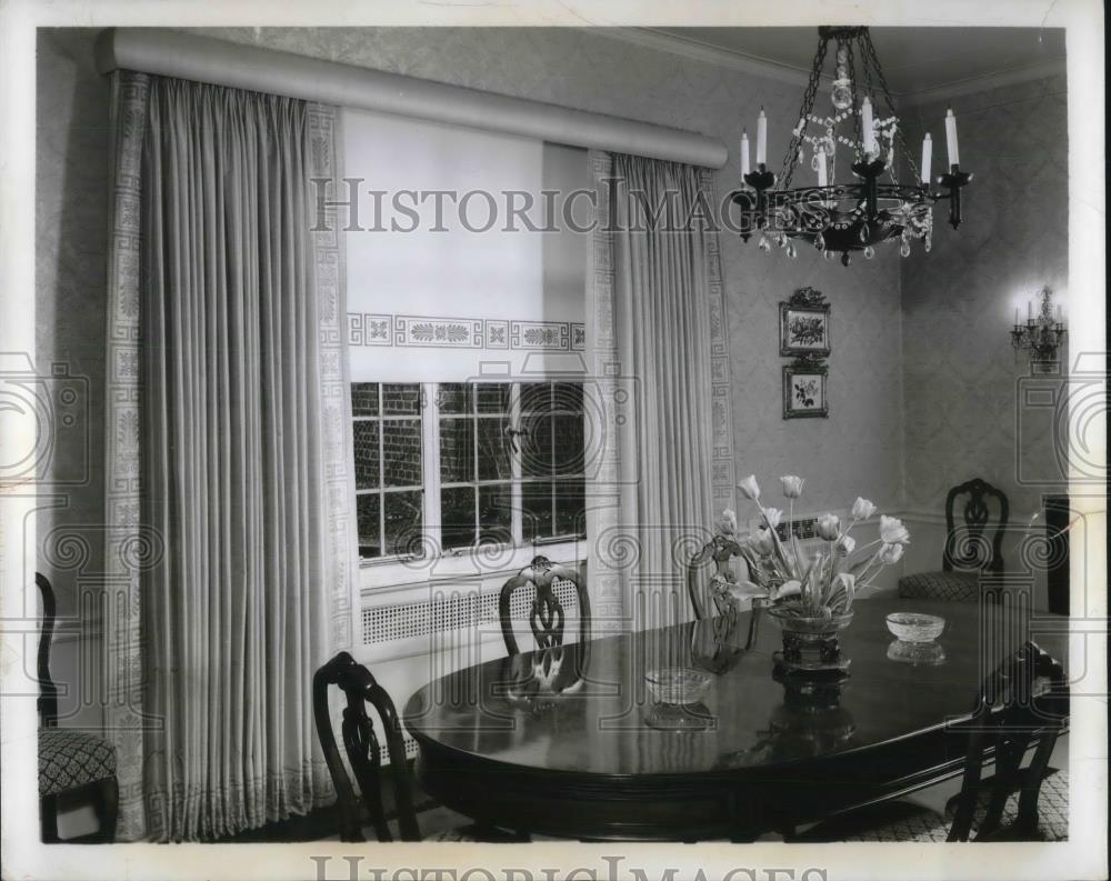 1962 Press Photo 18th Century Mahogany Dining Room Furniture Design - Historic Images