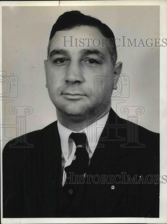 1942 Press Photo Henry Goodale Amateur Bowling Trainer - Historic Images