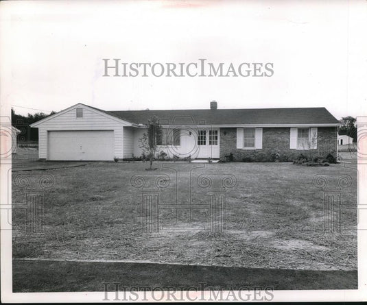 1954 Press Photo Hills Housing Winston - Historic Images