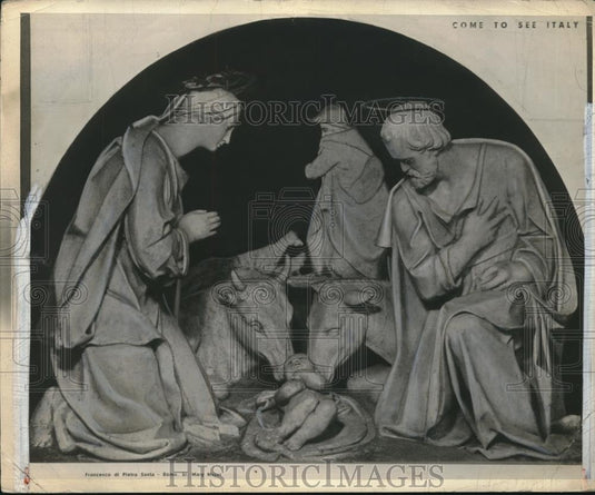 1944 Press Photo Francisco di Pietra Santos sculpture on display - Historic Images