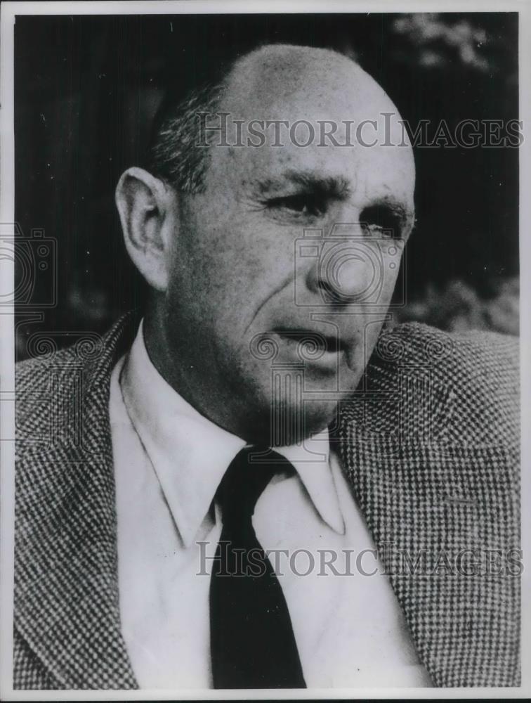 1961 Press Photo Calvin Hoffman, police detective - Historic Images