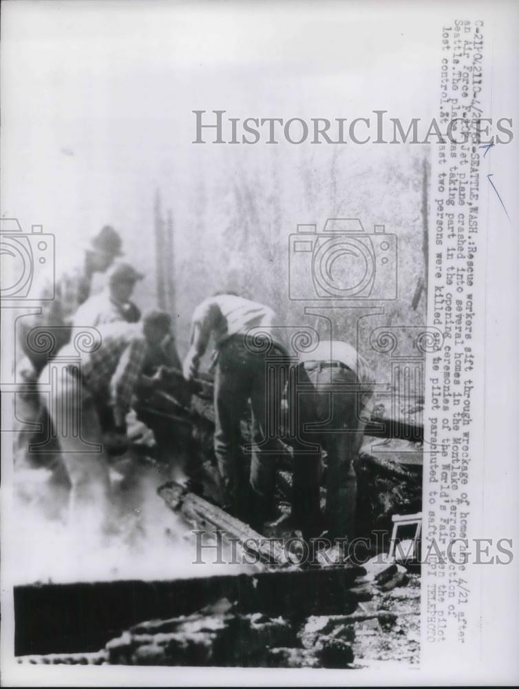 1962 Press Photo Seattle Washington Air Force Plane Crash - Historic Images