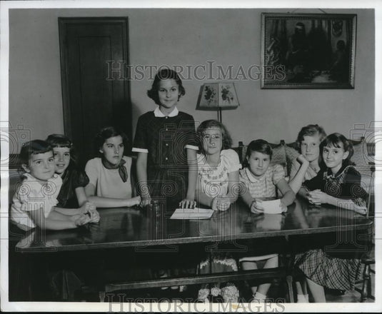 1950 Press Photo Queen of National Kids Day Joan Crawford of Hamilton Ohio - Historic Images