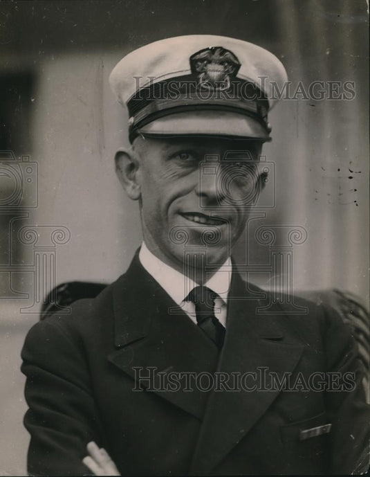 1922 Press Photo Lieut. Com R.J. Cartstarphen Command of Saturn - Historic Images