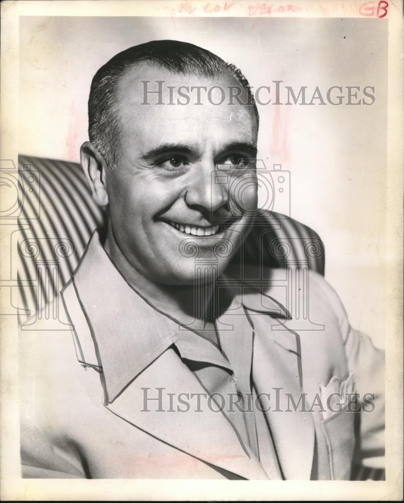 1946 Press Photo Musician Joe Iturbi At The Ford Sunday Hour - Historic Images