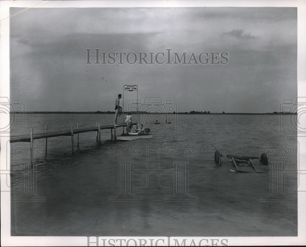 1953 Press Photo Lake Inman Near Inman, Kansas - Historic Images