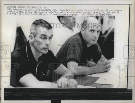 1966 Press Photo Gemini 9 astronauts Gene Cernan & Tom Stafford at Cape Kennedy - Historic Images