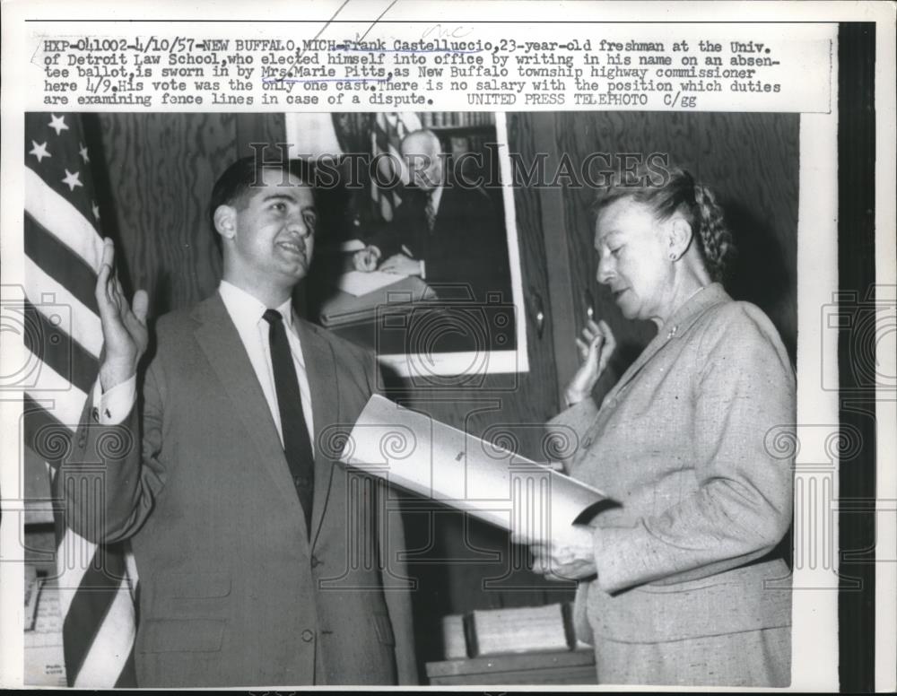 1957 Press Photo New Buffalo, Mich Frank Castelluccio sworn in . by Mrs Pitts - Historic Images