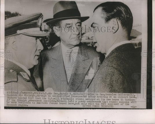 1953 Press Photo US Air Secretary Harold Talbott & General Gonzales Gallarza - Historic Images