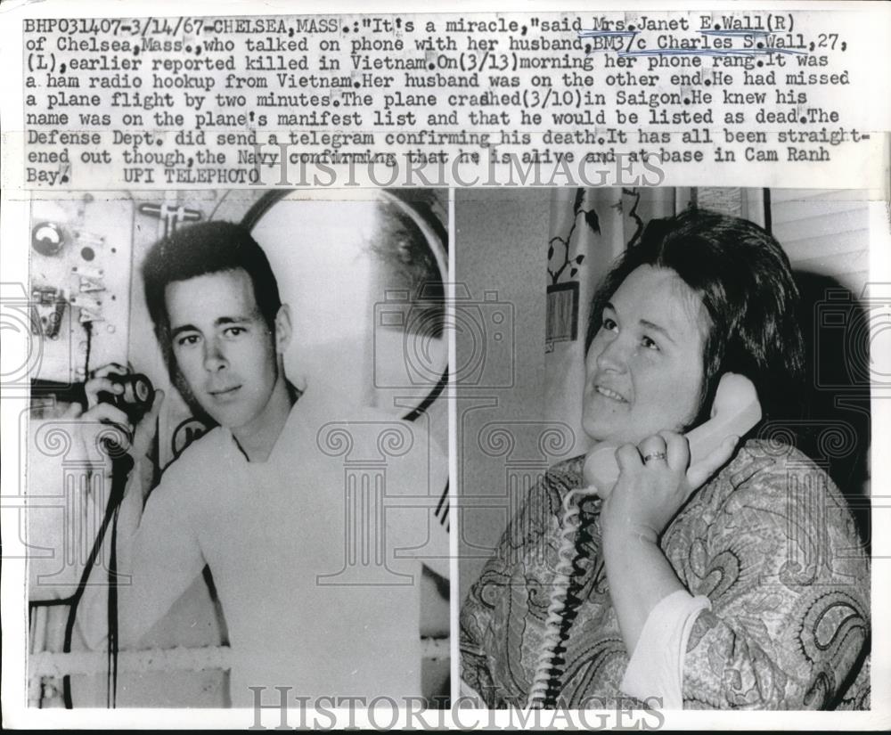 1967 Press Photo Mrs Janet Wall on Phone with Husband Charles Wall Reported Dead - Historic Images